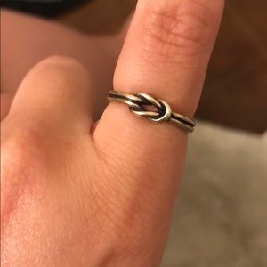 james avery lovers knot ring - size 6